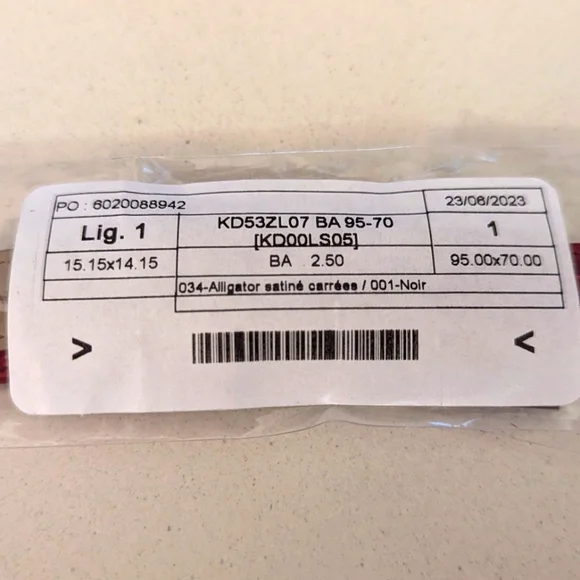 Cartier alligator red watch band. Worn only a few times. - Picture 6 of 6